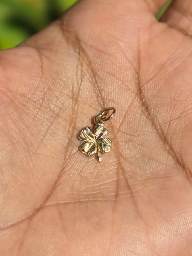 Lucky Clover Pendant in 9 Carat Solid Gold