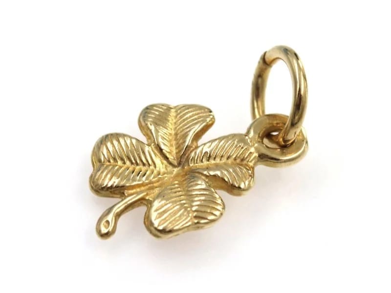 Lucky Clover Pendant in 9 Carat Solid Gold