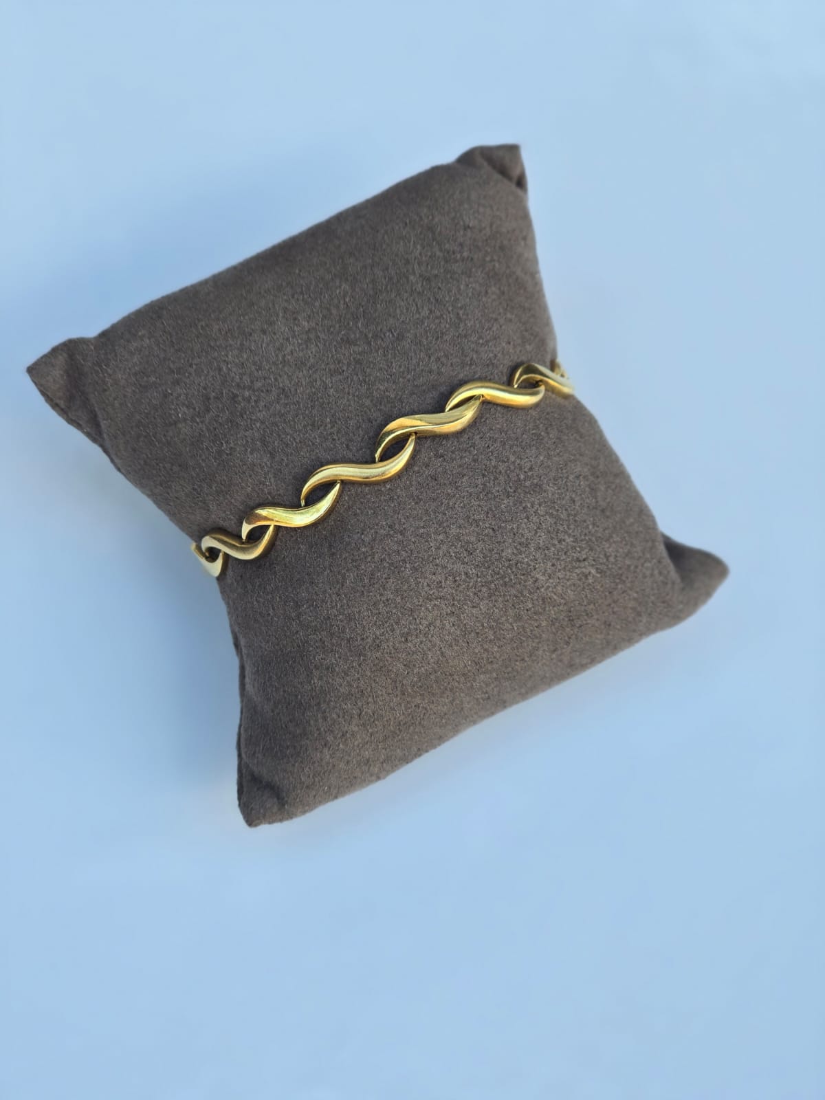 Italian Made Fancy Link Bracelet/Bangle in 18 Carat Solid Gold