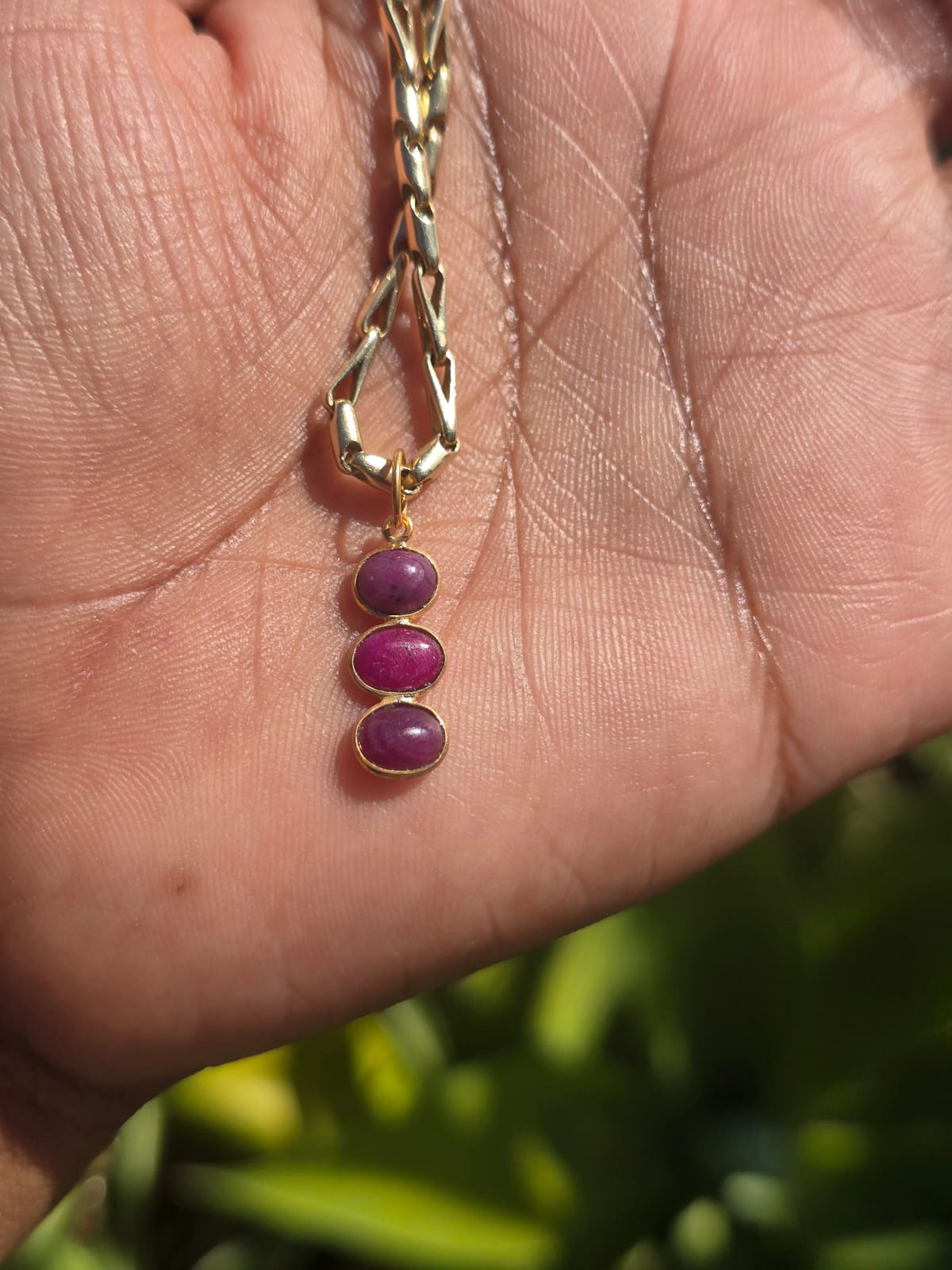 Ruby Cabochon Pendant in 18 Carat Gold