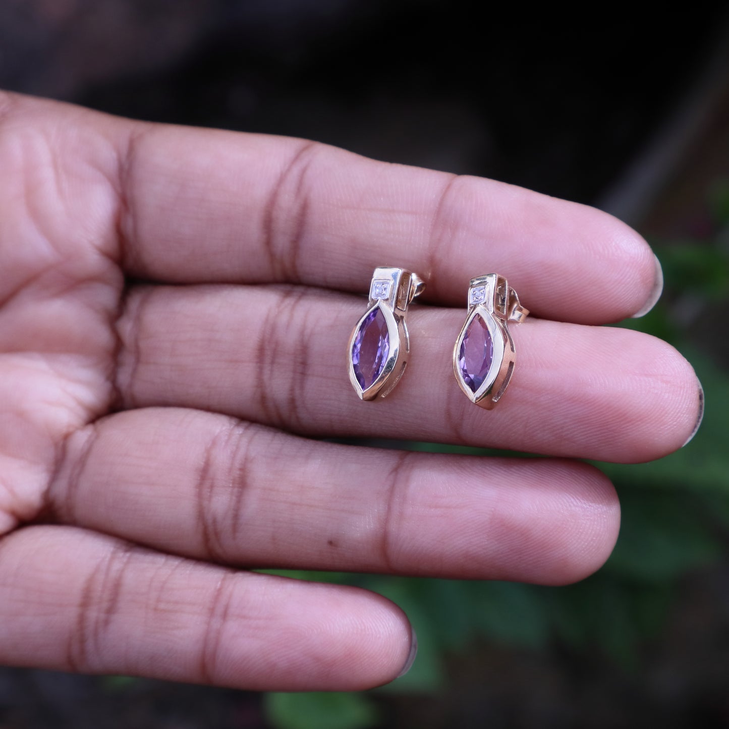 Amethyst Stud Earrings in 9 Carat Solid Gold