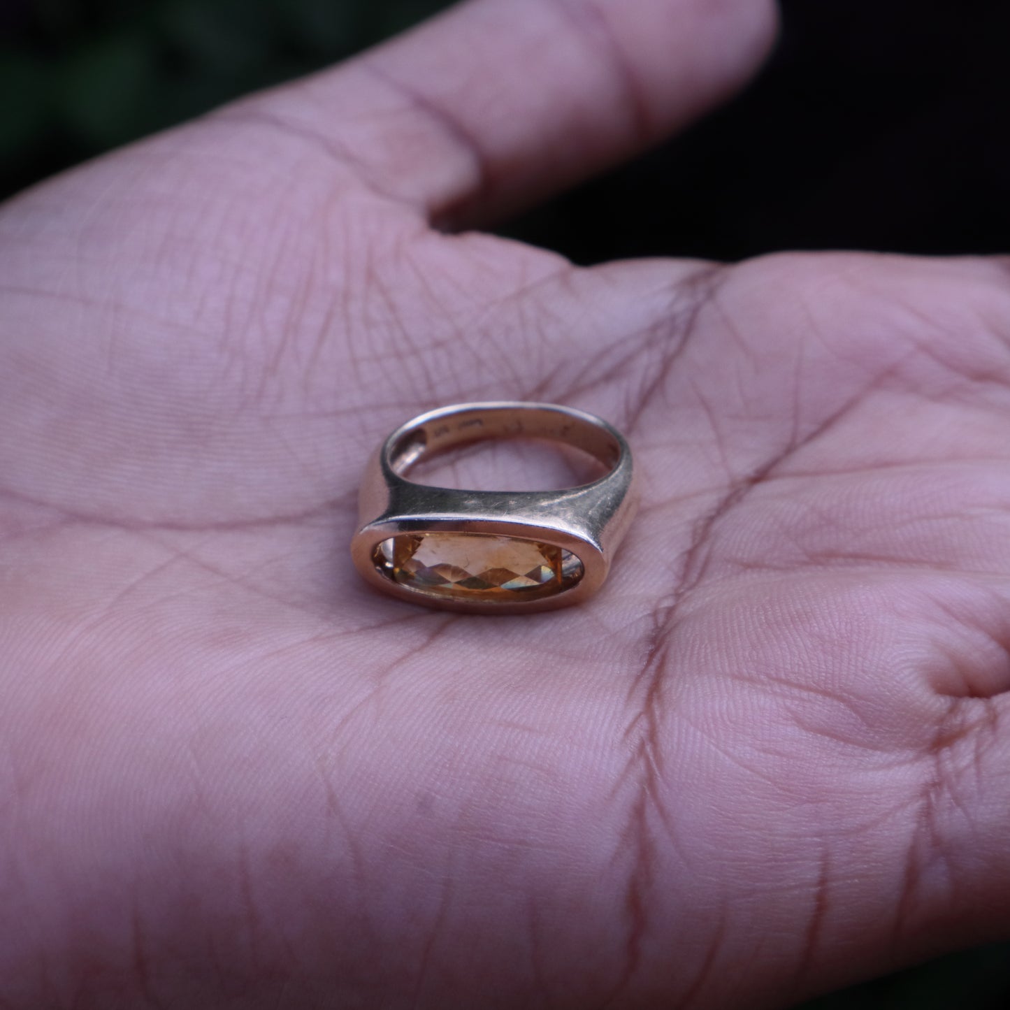 Vintage Citrine Ring in 9 Carat Solid Gold