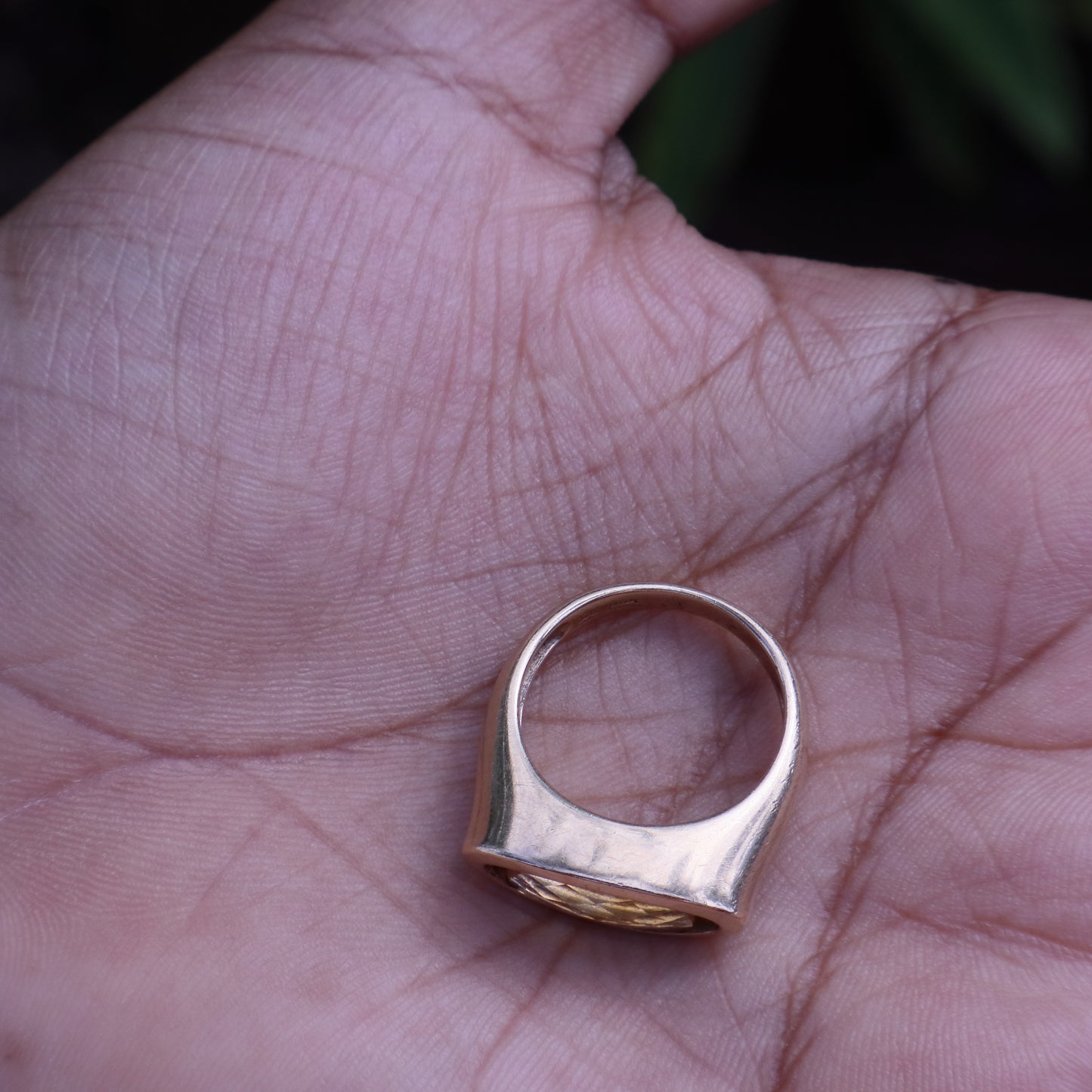 Vintage Citrine Ring in 9 Carat Solid Gold