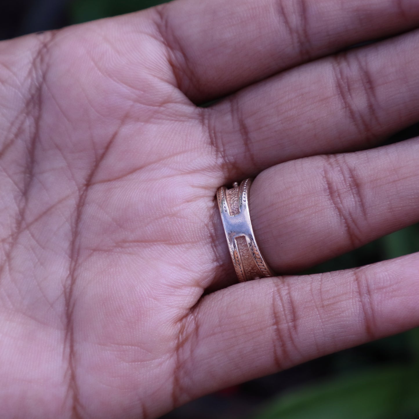 Vintage Celestial Ring in 9 Carat Solid Gold