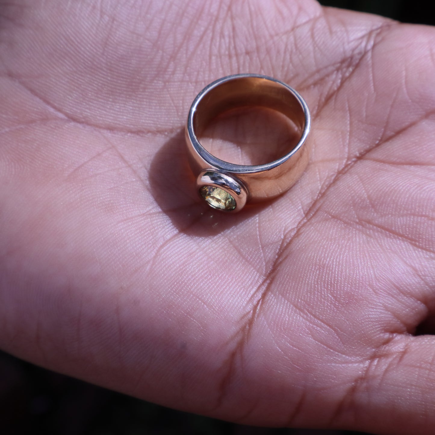 Stunning Vintage Statement Ring in 9 Carat Solid Gold