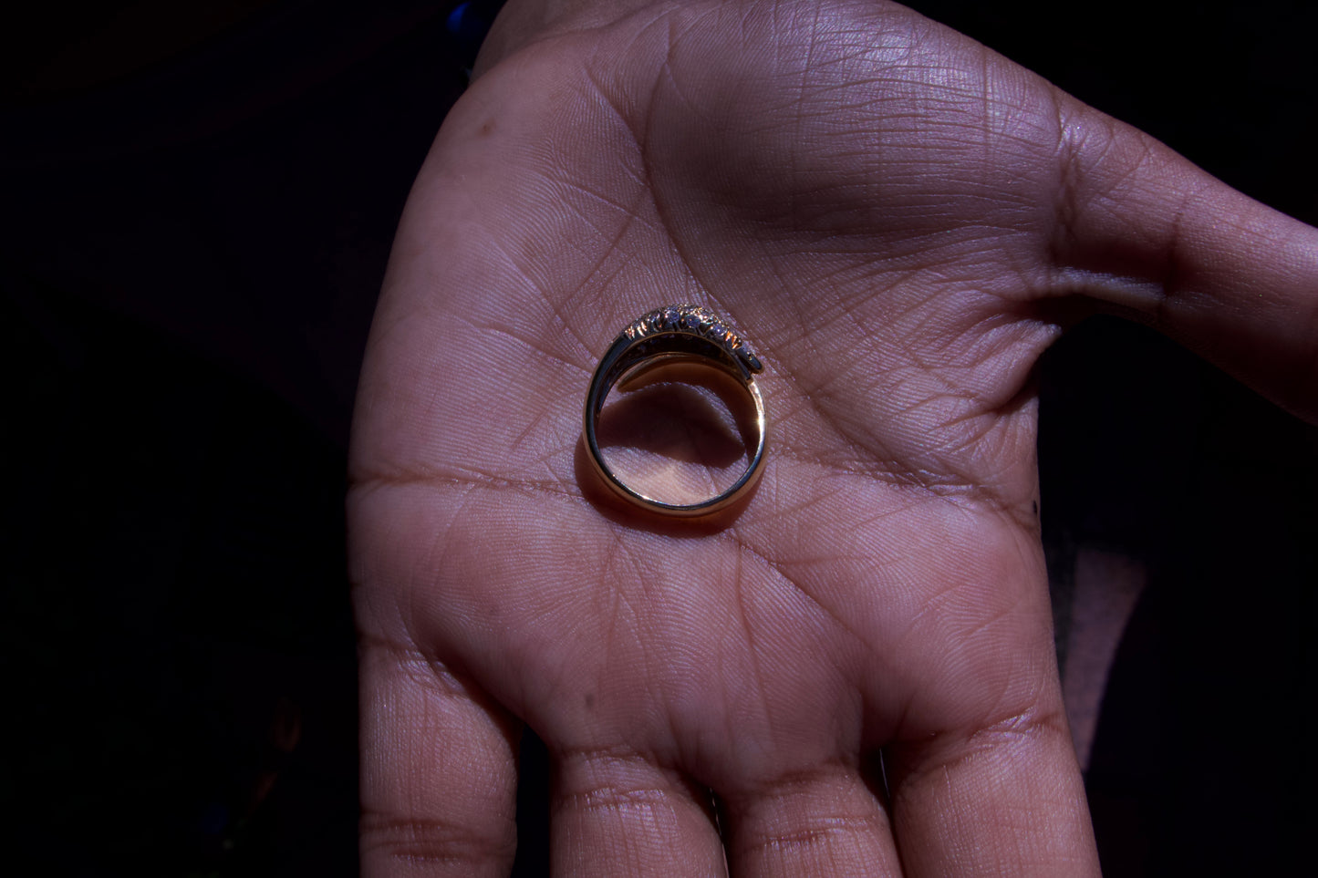 Stunning Diamond Snake Ring in 18 Carat Solid Gold