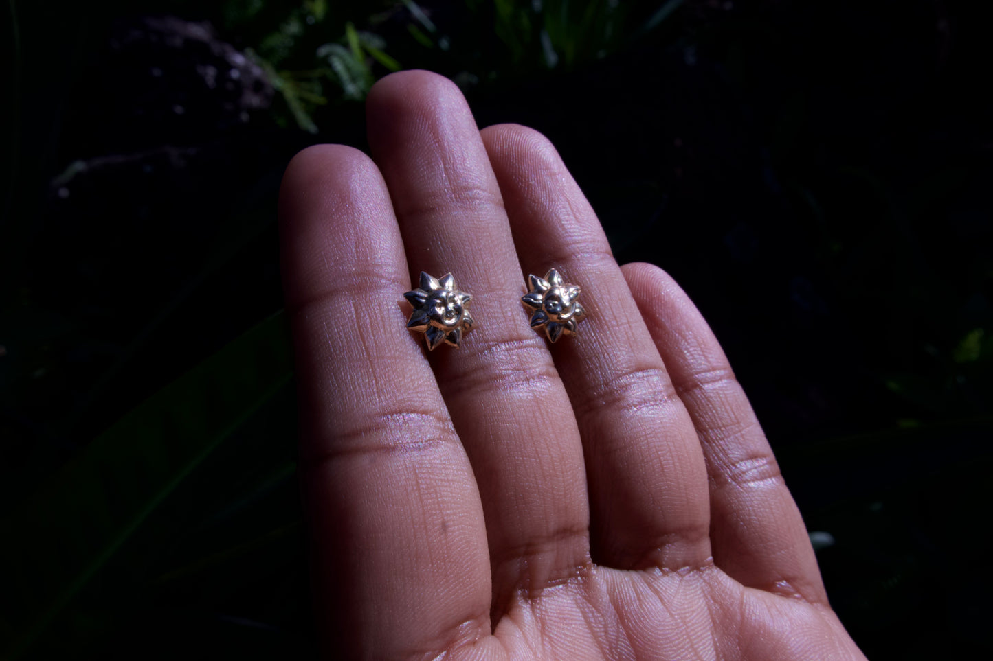 Super Cute Smiling Sun Stud Earrings in 14 Carat Solid Gold