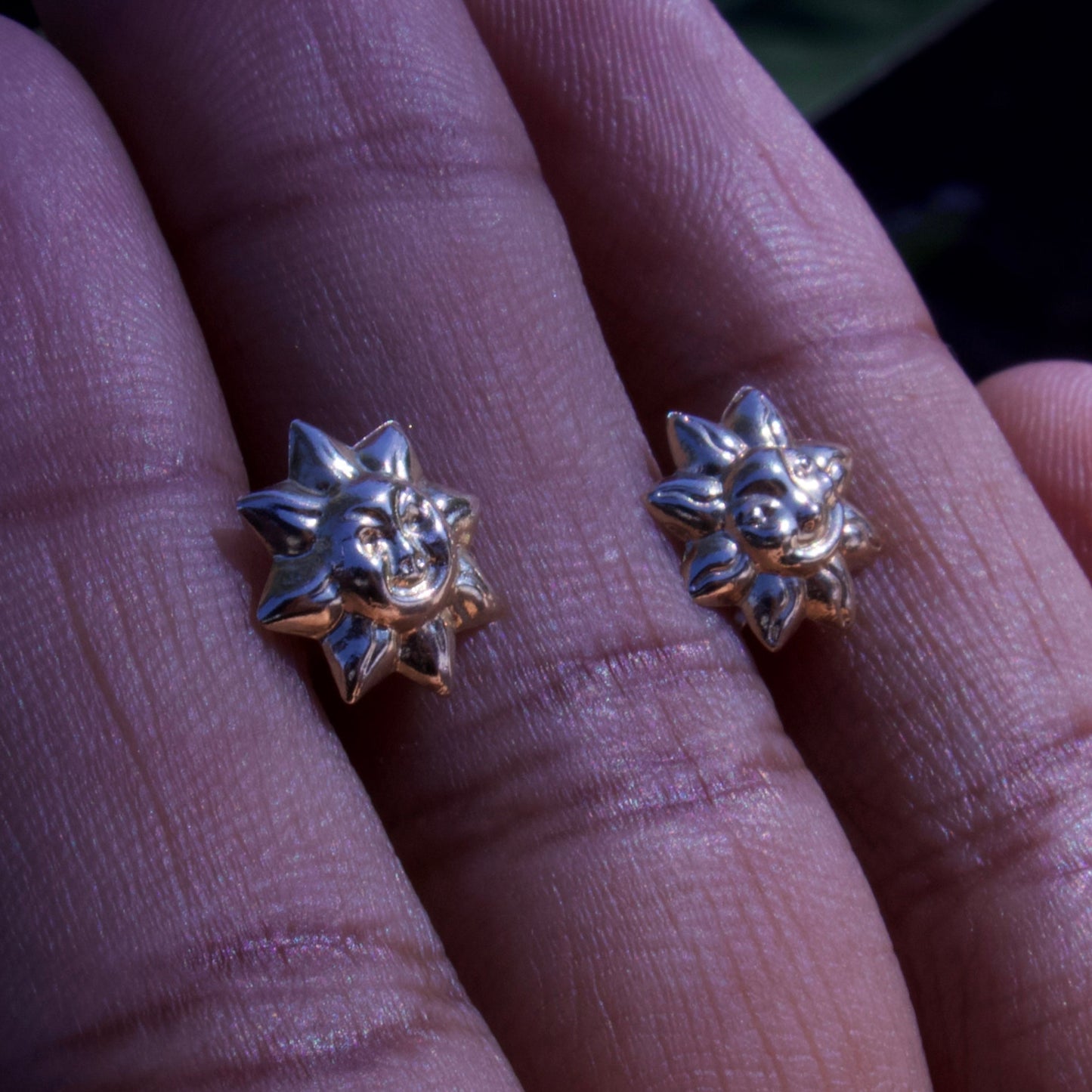 Super Cute Smiling Sun Stud Earrings in 14 Carat Solid Gold