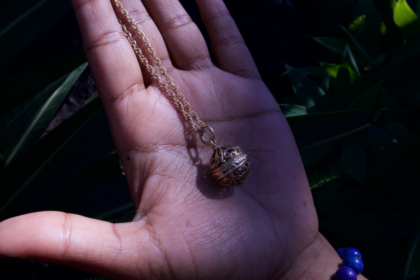 Vintage Filigree Detailed Pendant in 9 Carat Solid Gold
