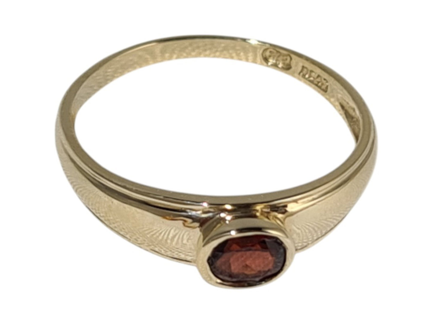 Vintage Garnet Ring in 9k Solid Gold