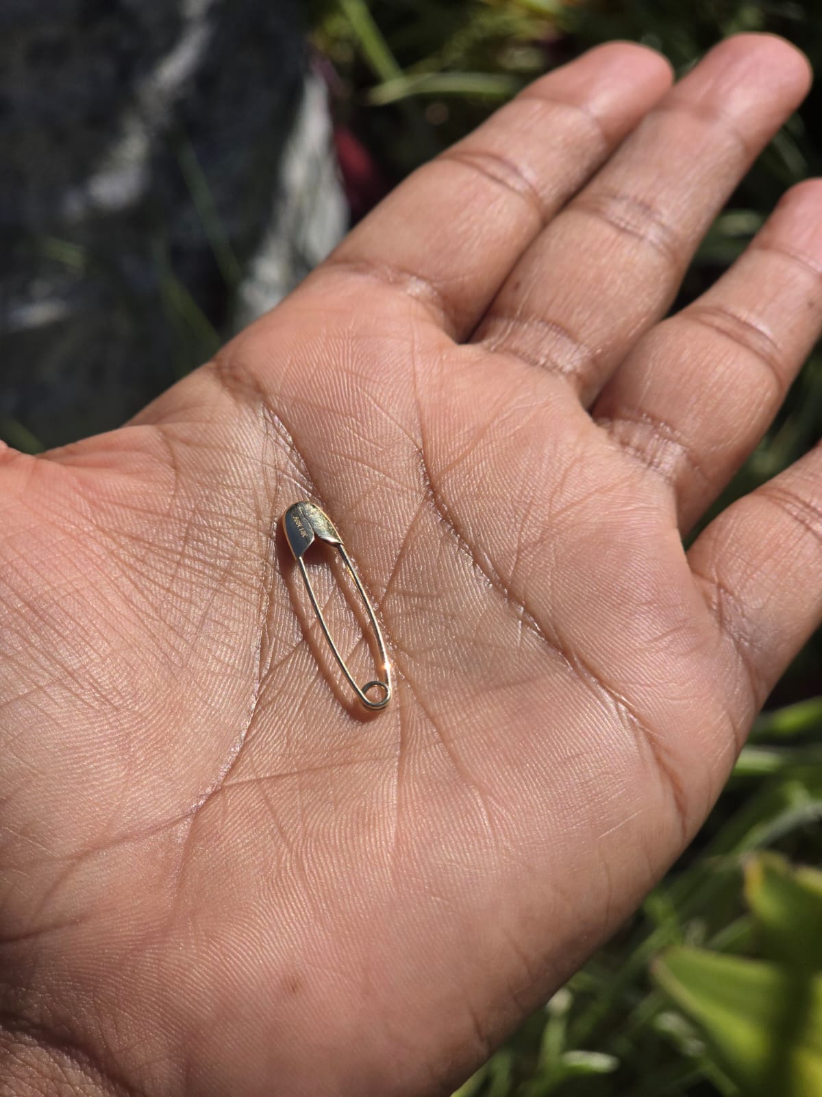 Safety Pin in 14k Gold