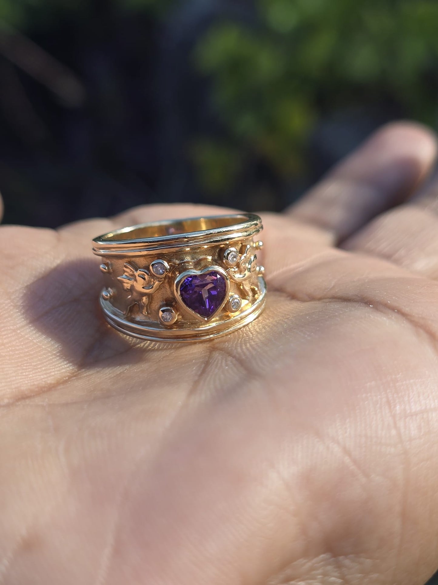 14ct Gold Vintage Amethyst and Diamond Cherub Ring