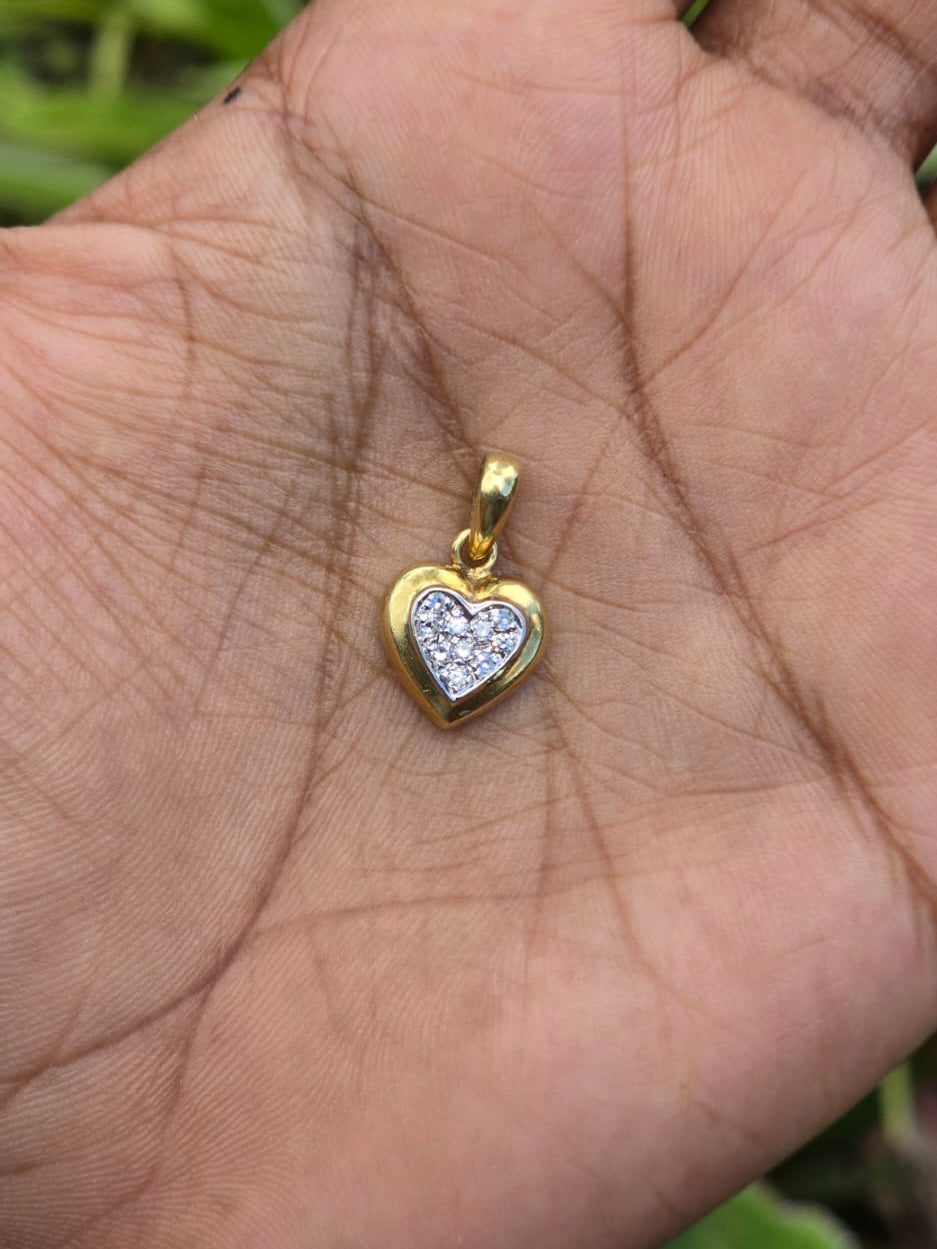 Vintage Italian Diamond Heart Pendant in 18 Carat Solid Gold