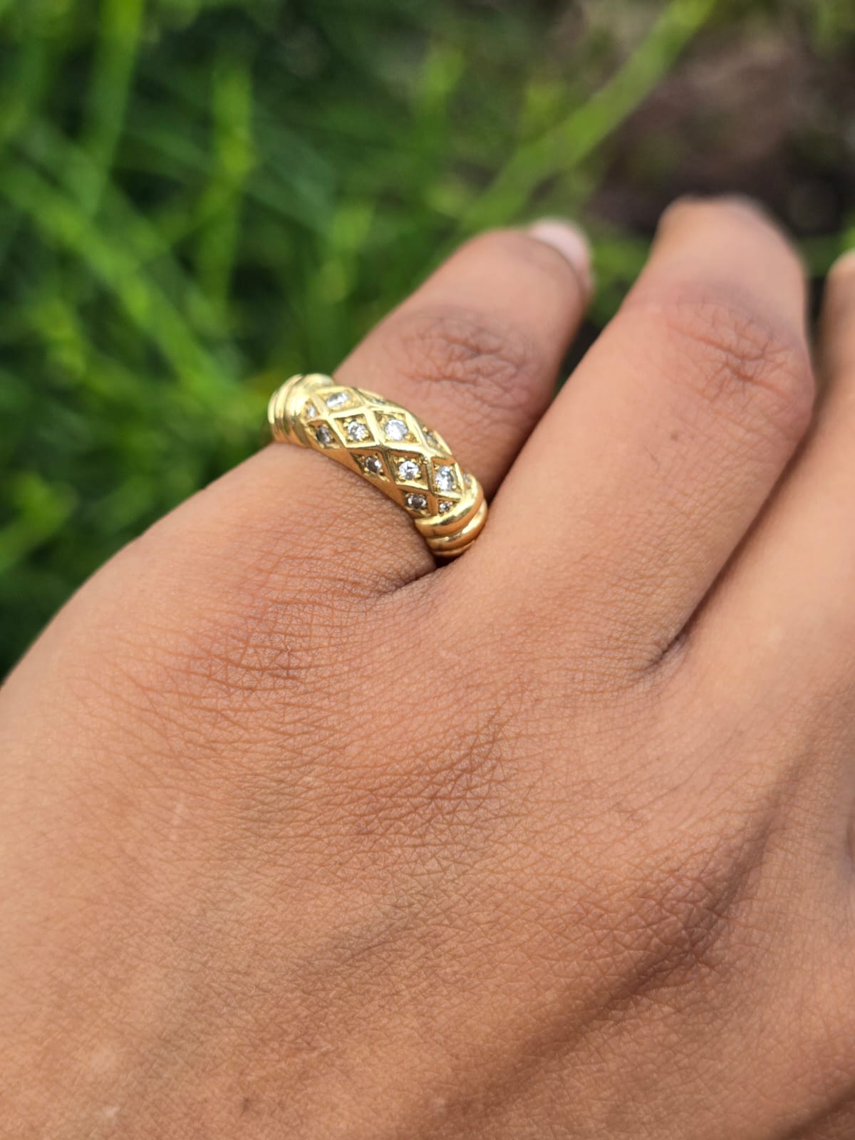 Vintage Italian Diamond Ring in 18 Carat Solid Gold