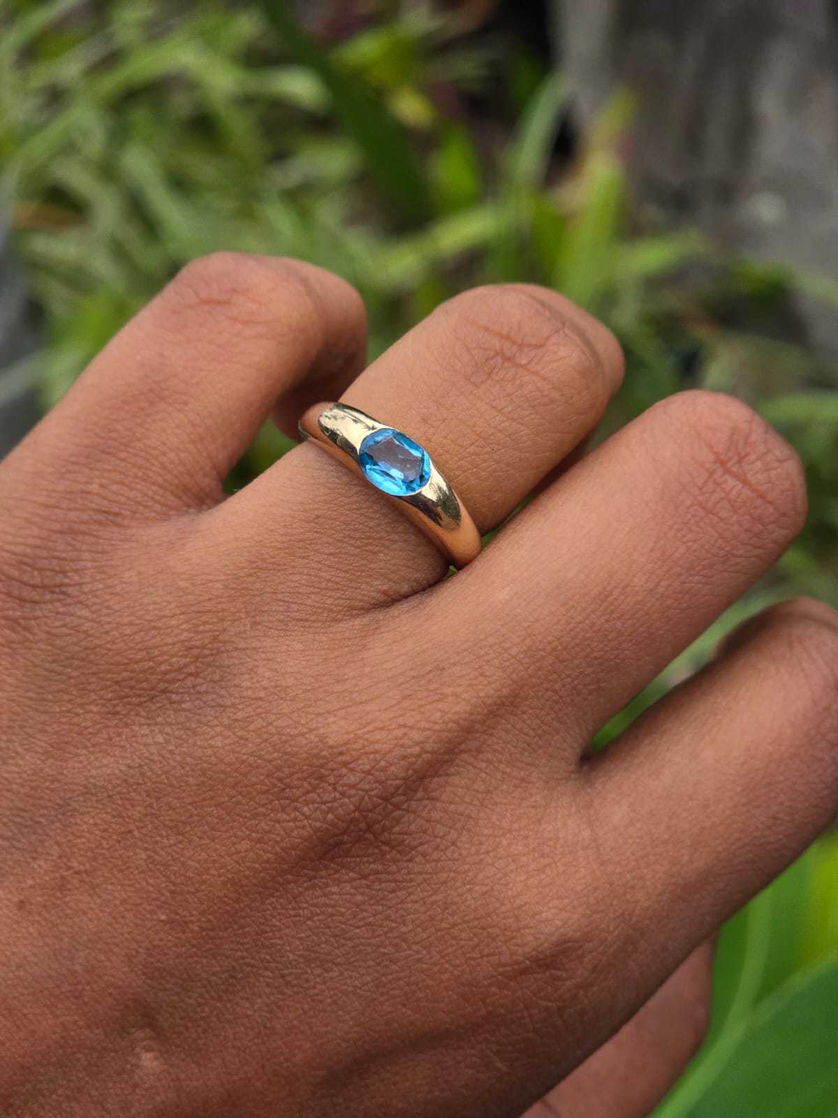 Vintage 9ct Gold Topaz Gypsy Ring