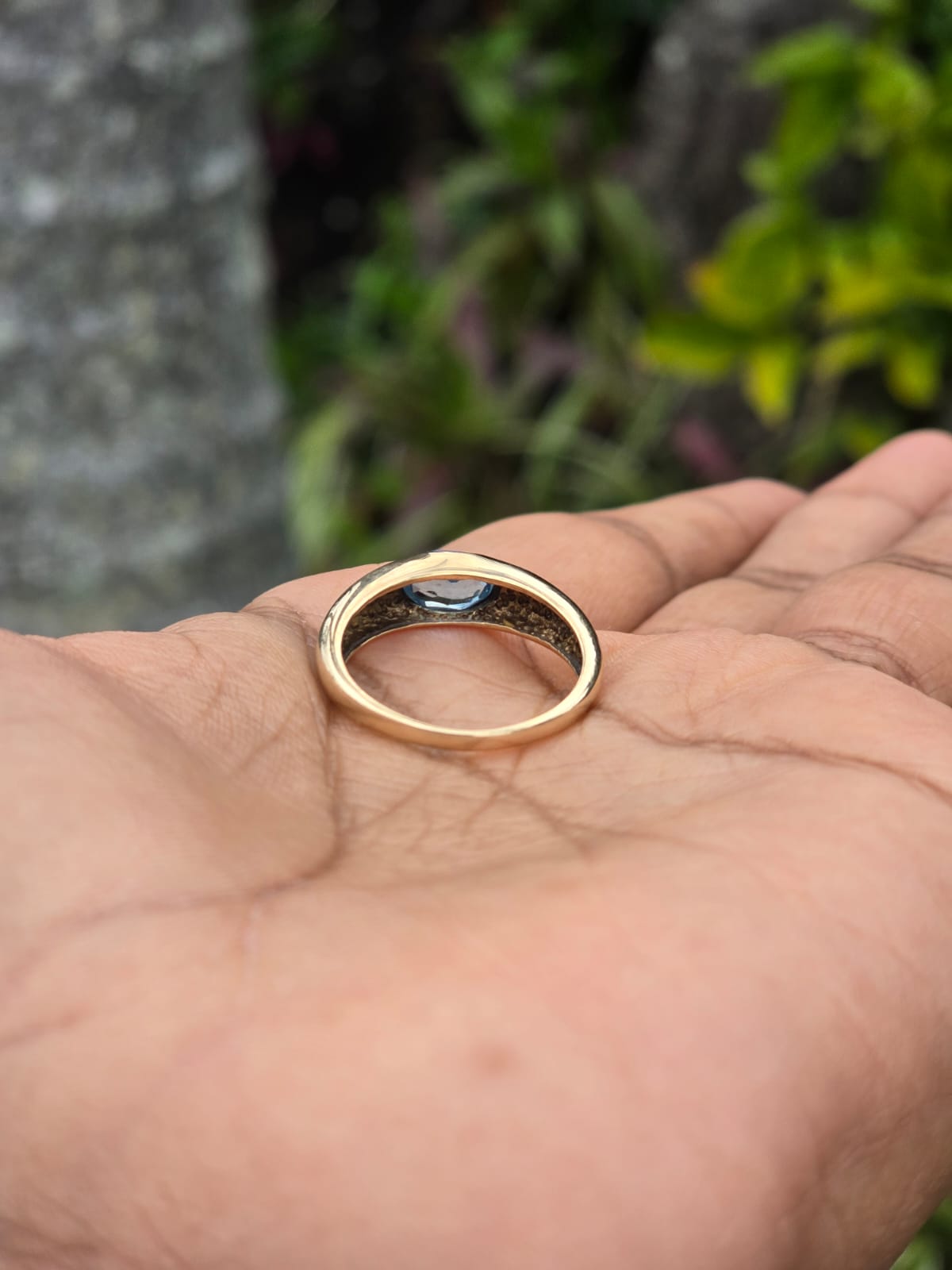 Vintage 9ct Gold Topaz Gypsy Ring