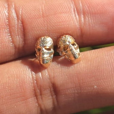 Skull Stud Earrings in 14k Gold