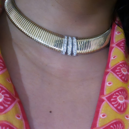 Vintage Italian Tubogas Necklace in 14 Carat Solid Gold featuring Diamonds