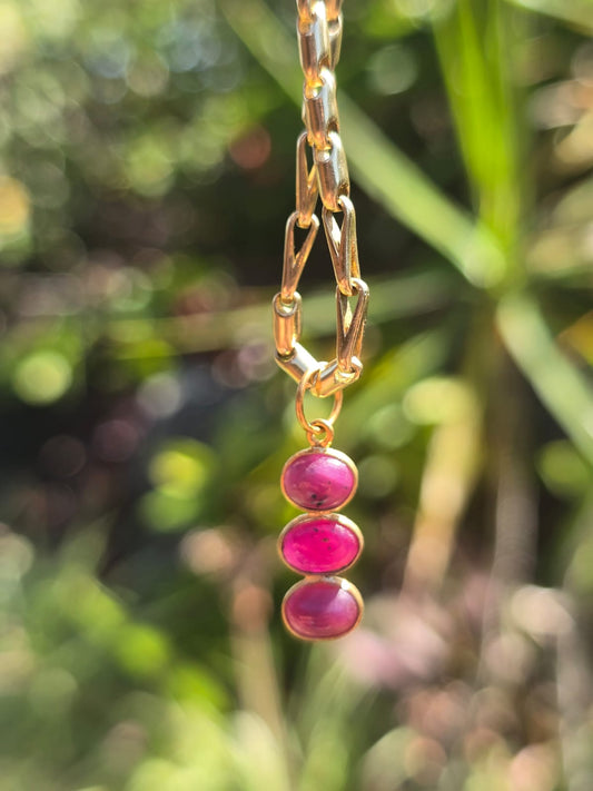 Ruby Cabochon Pendant in 18 Carat Gold