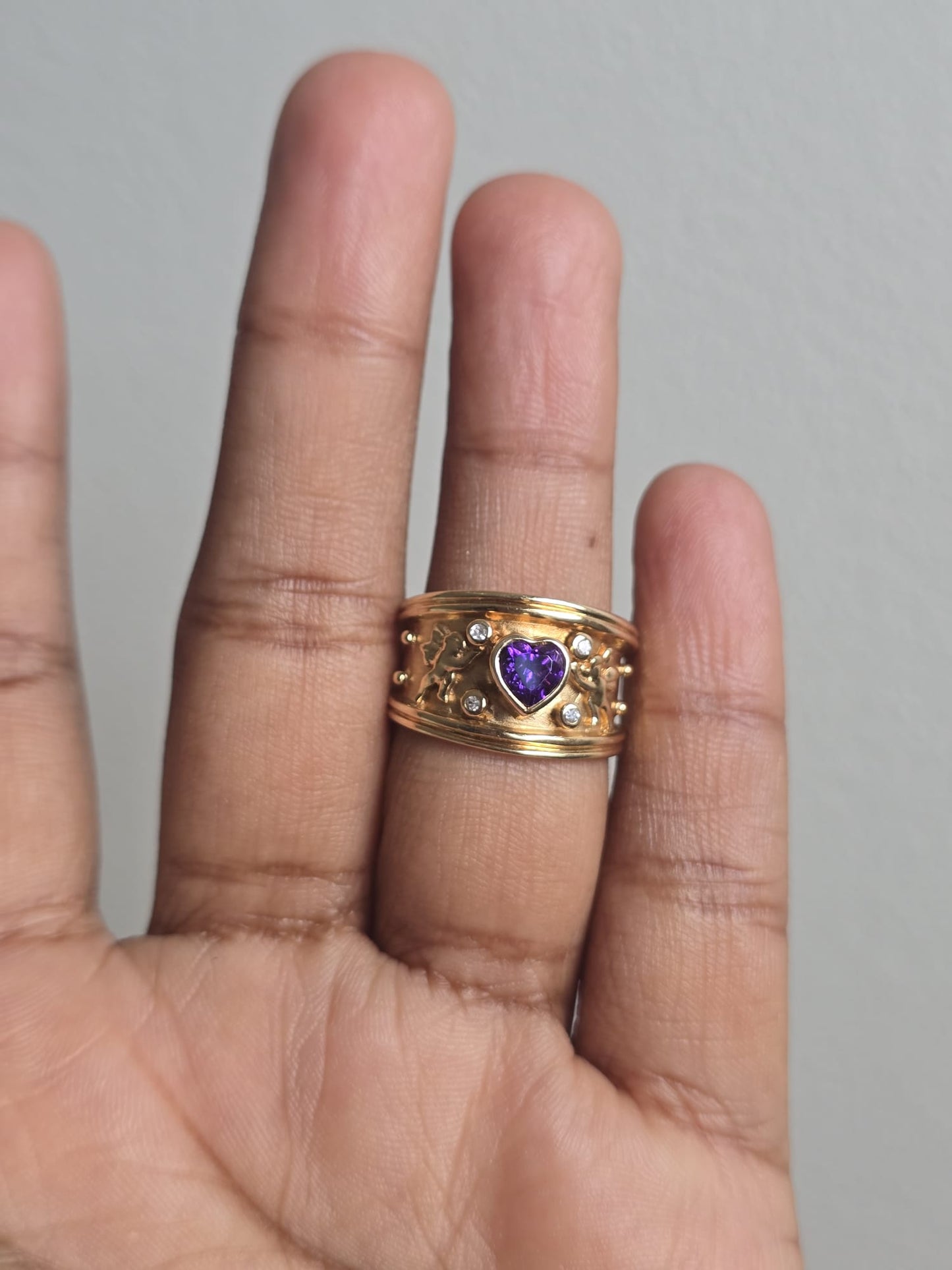 14ct Gold Vintage Amethyst and Diamond Cherub Ring