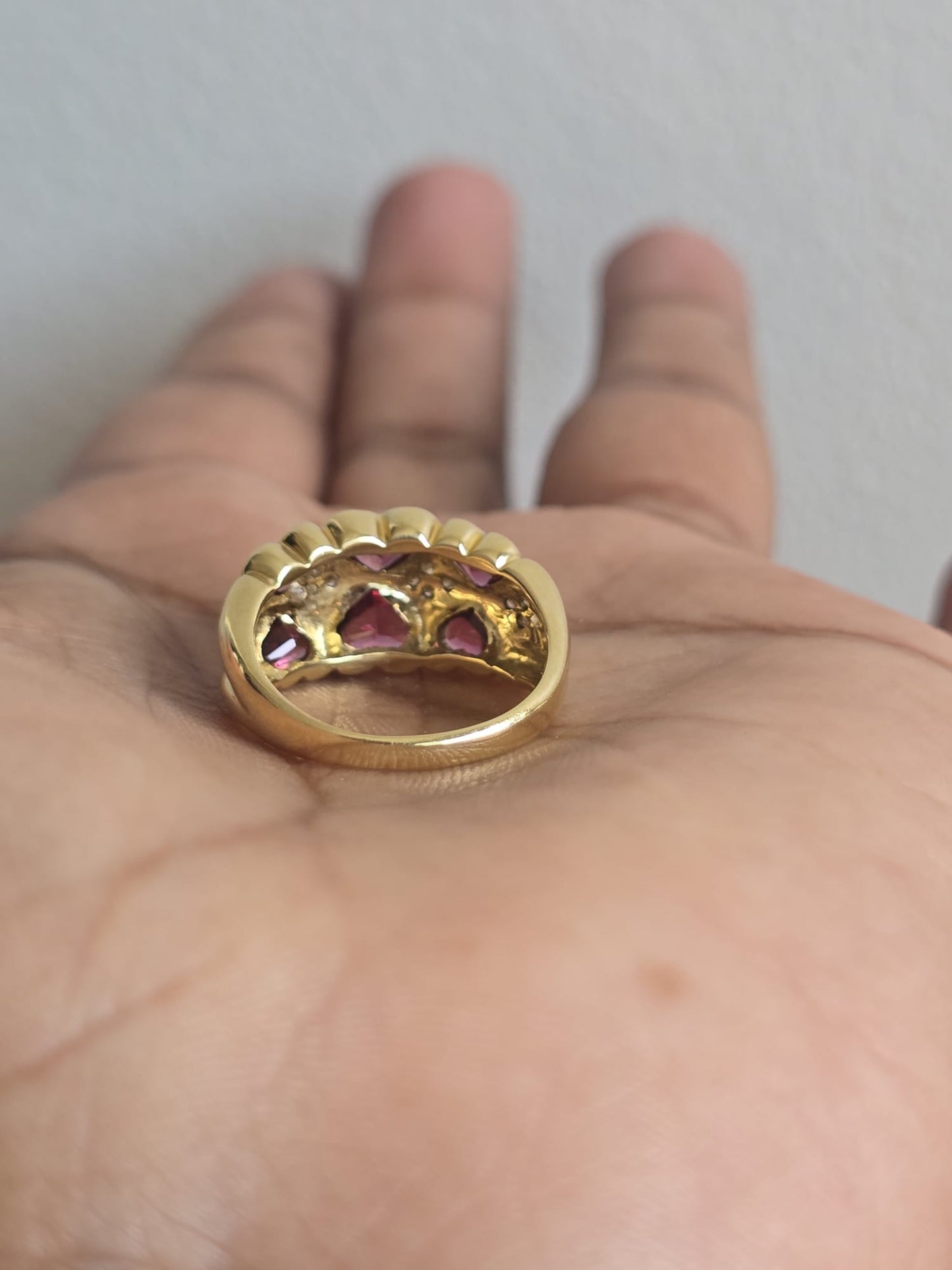 Vintage 18ct Gold Ponte Vecchio Garnet and Diamond Hearts Ring