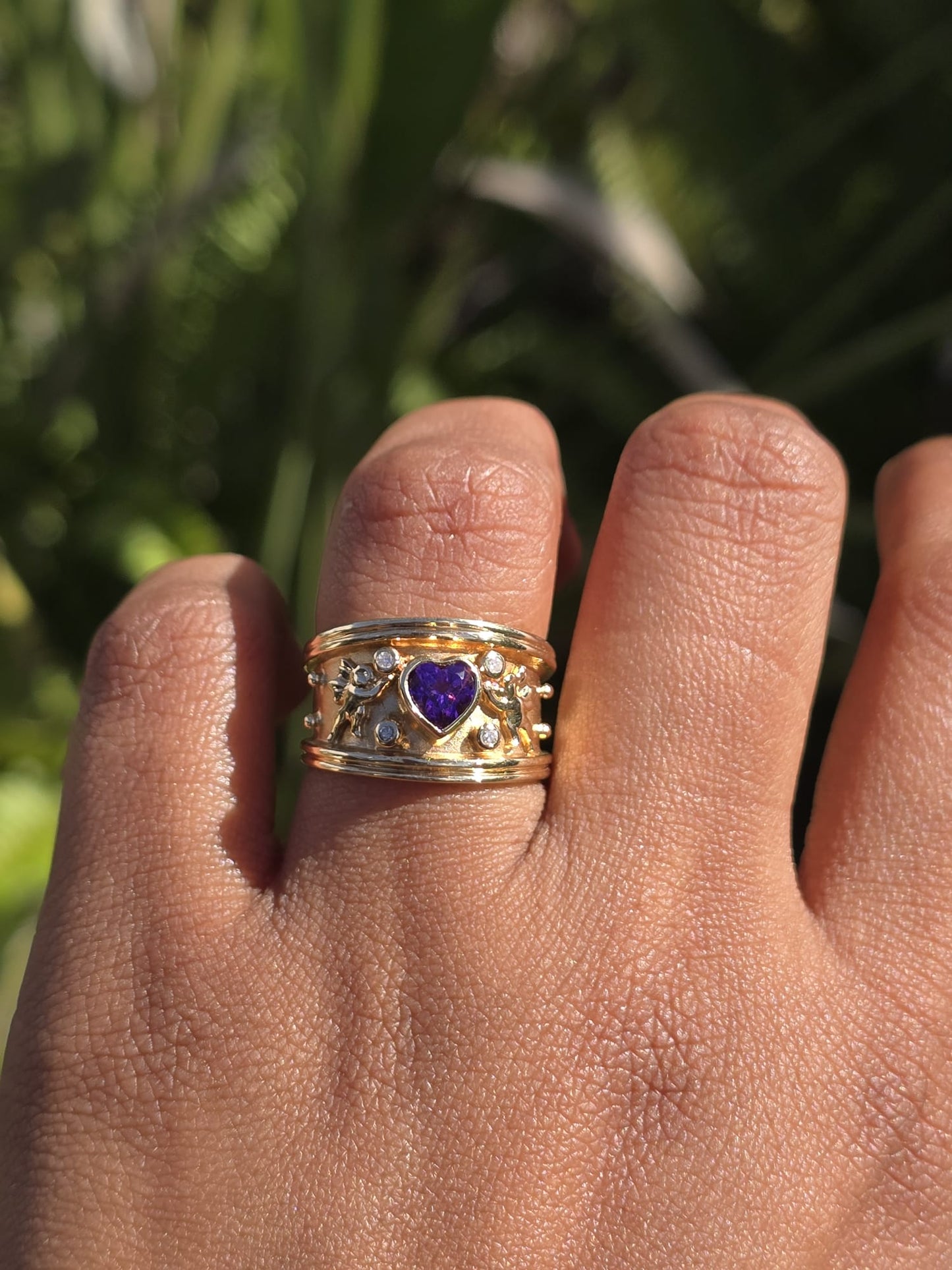 14ct Gold Vintage Amethyst and Diamond Cherub Ring