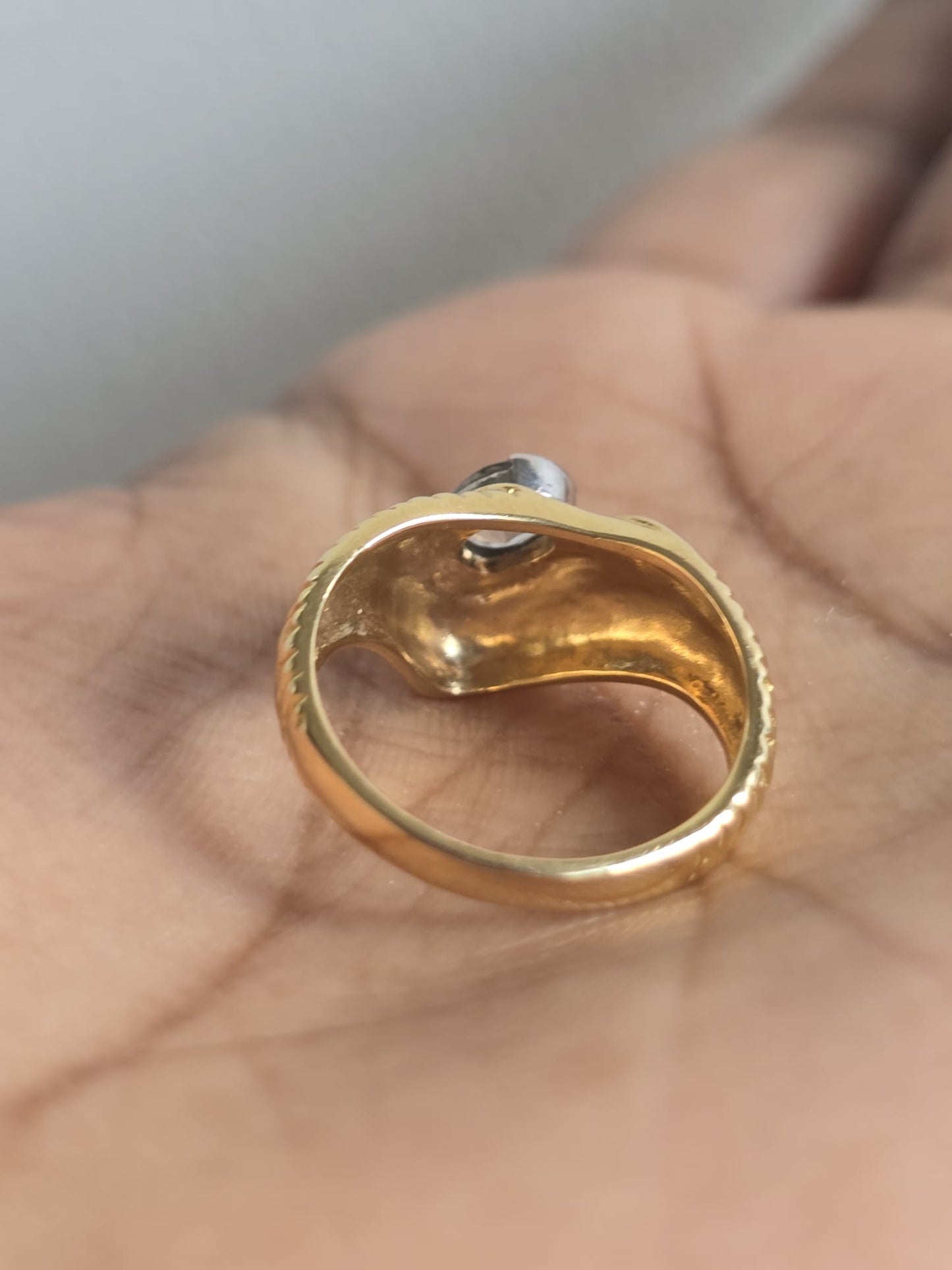 18ct Gold Vintage Aquamarine Ring