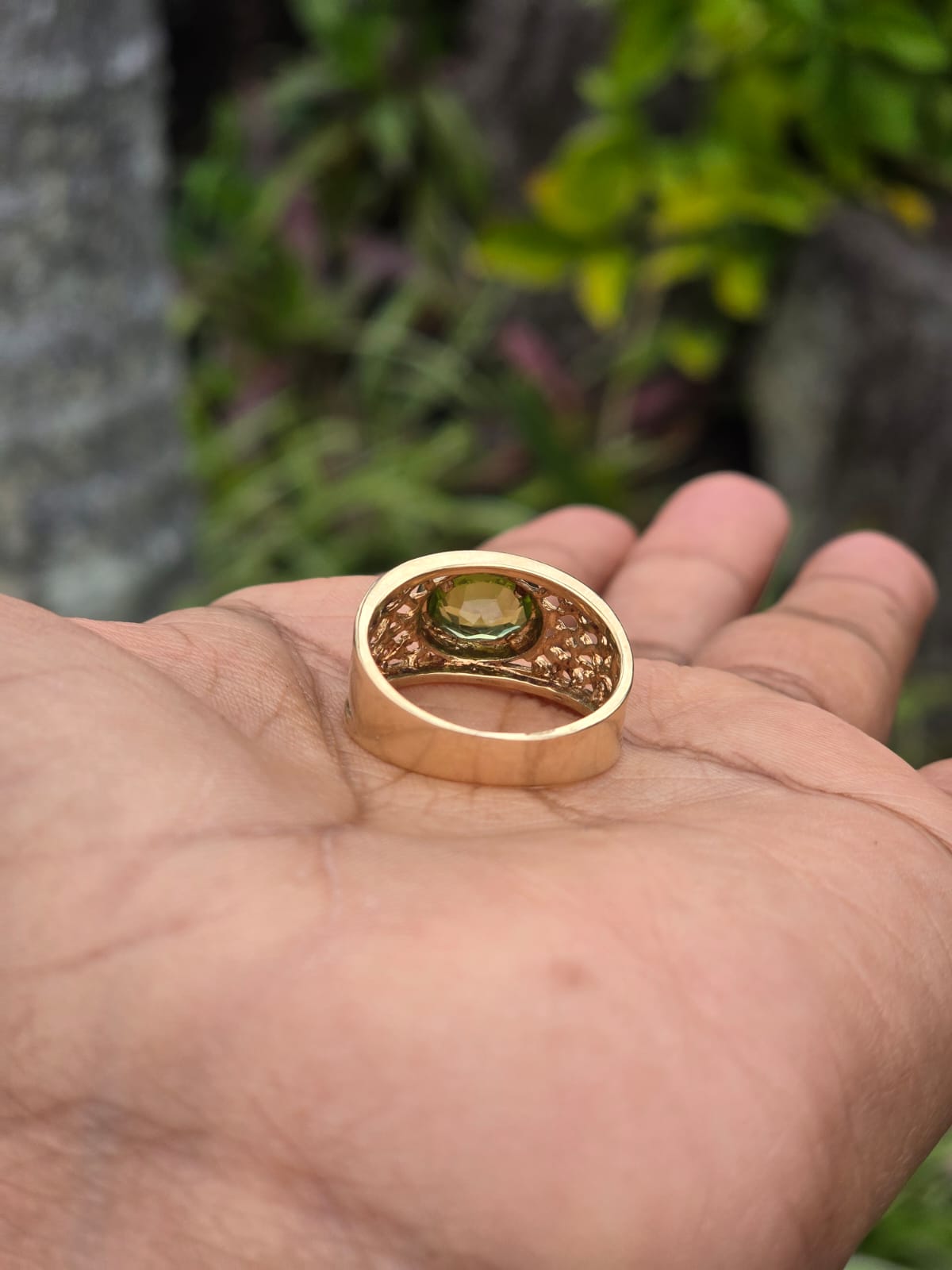 Vintage 9ct Gold Peridot Ring