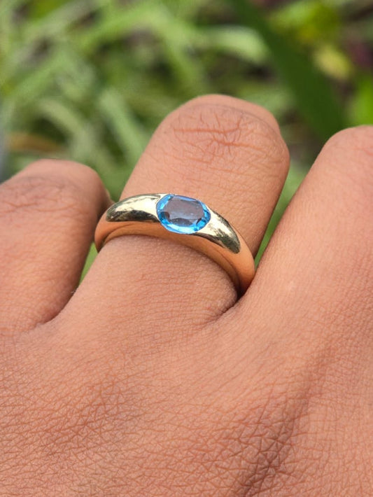 Vintage 9ct Gold Topaz Gypsy Ring