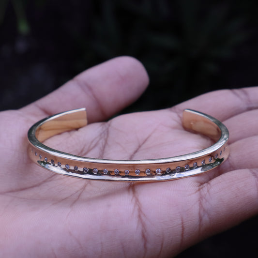 Vintage Diamond Cuff in 14 Carat Solid Gold