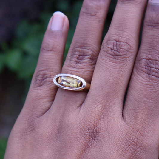 Vintage Citrine Ring in 9 Carat Solid Gold