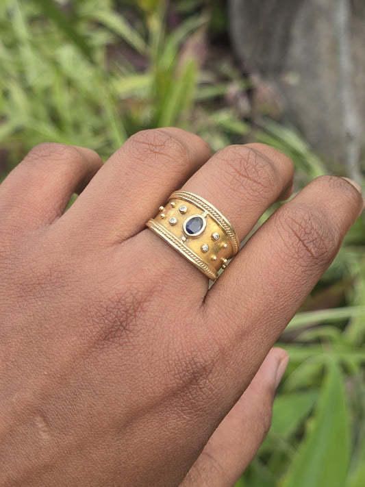 Vintage 9ct Gold Sapphire Ring