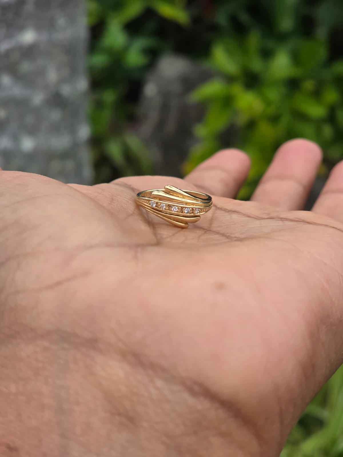 Vintage 9ct Gold Diamond Pinky Ring