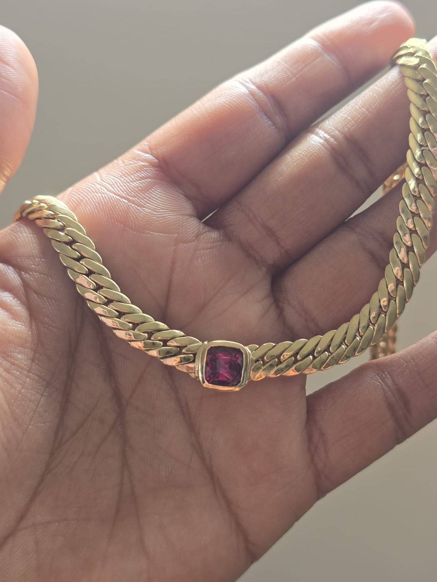 Italian 18ct Gold Tight Curb Chain with Rhodolite Garnet