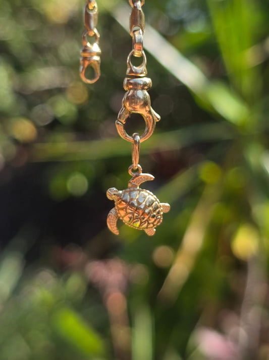 Vintage Turtle Charm/Pendant in 9k Gold