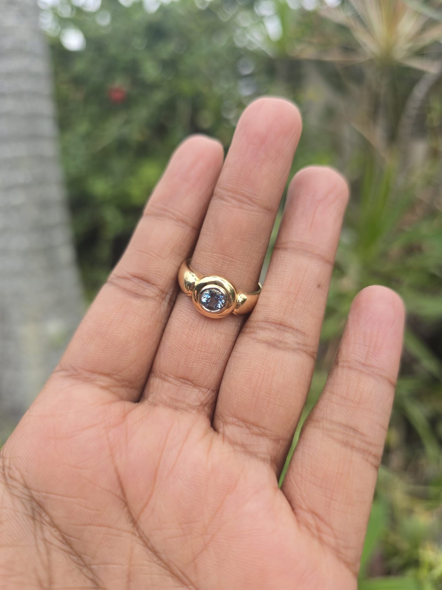 Vintage 18ct Gold Aquamarine Ring